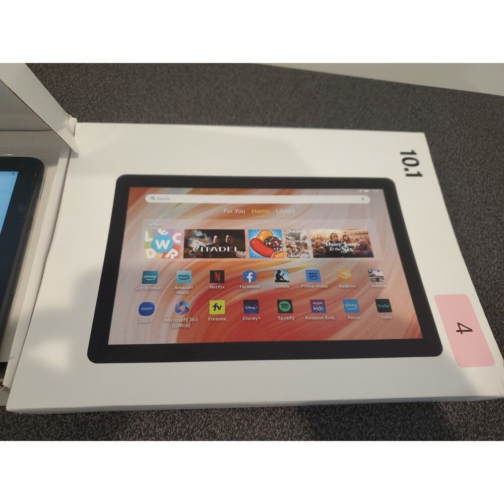 Amazon Fire HD 8 tablet, HD display, 3GB Ram 32 GB. OPEN BOX